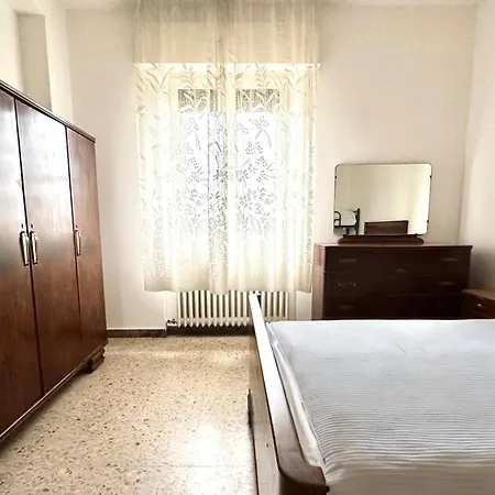 Senigallia, Trilocale Con Balcone Vicino Al Mare - Se091